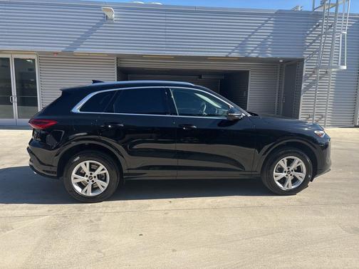 2025 Audi Q5 2.0T quattro Premium