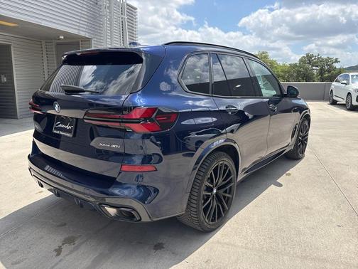 Tanzanite Blue II Metallic 2024 BMW X5 xDrive40i