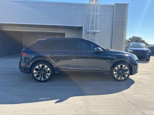 2026 Audi Q8 Premium Plus
