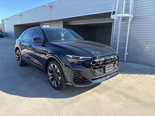 2026 Audi Q8 Premium Plus