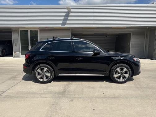 2024 Audi Q5 40 Premium