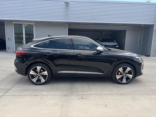 2025 Audi SQ5 3.0T Premium