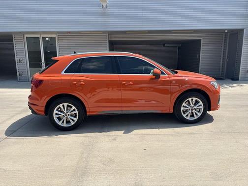 2025 Audi Q3 45 S line Premium