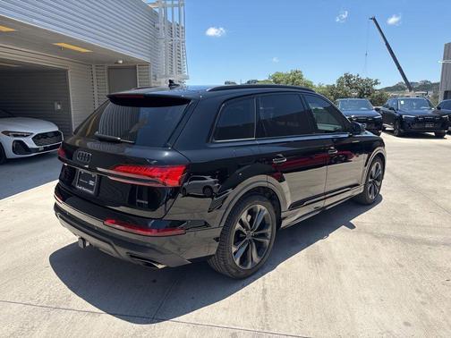 Mythos Black Metallic 2026 Audi Q7 55 PLUS