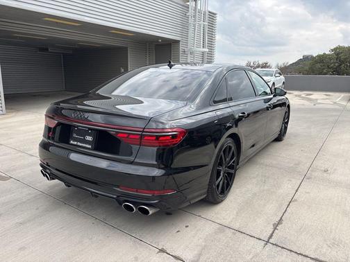 2024 Audi S8 4.0T quattro