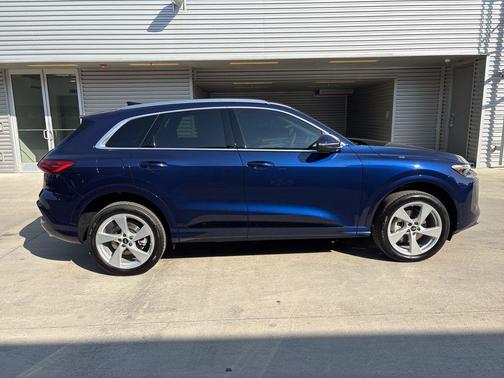 2025 Audi Q5 2.0T quattro Premium