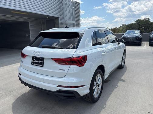 2025 Audi Q3 45 S line Premium