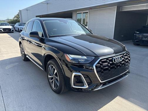 2025 Audi Q5 45 S line quattro Premium