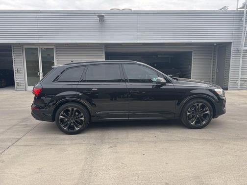 2026 Audi Q7 55 Premium Plus