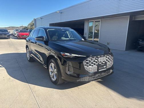 2025 Audi Q5 2.0T quattro Premium