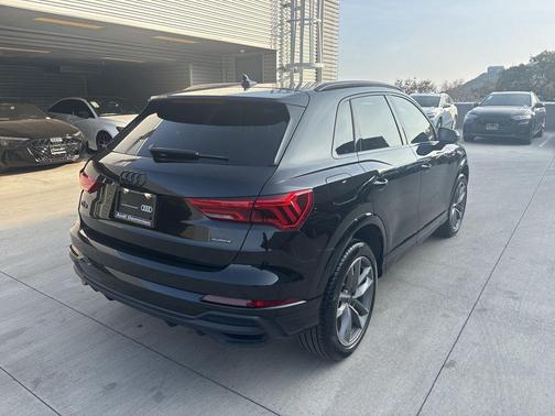 2025 Audi Q3 45 S line Premium