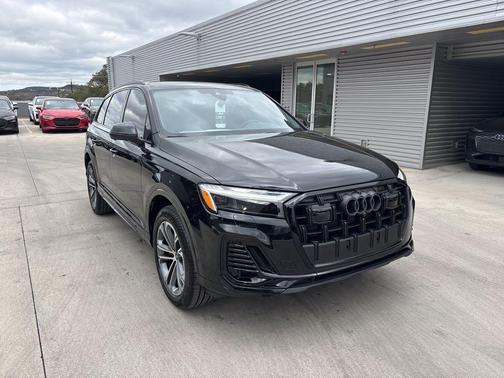 2026 Audi Q7 45 Premium