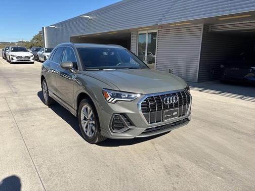 2025 Audi Q3 45 S line Premium