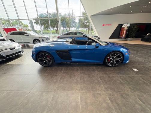 2023 Audi R8 5.2 V10 performance