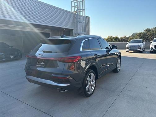 2025 Audi Q5 2.0T quattro Premium