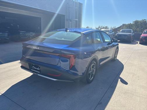 2025 Kia K4 