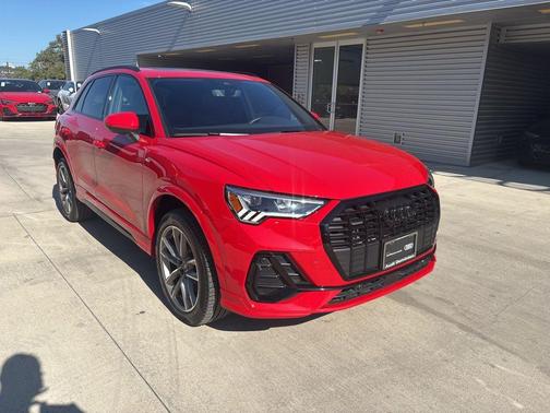 2025 Audi Q3 45 S line Premium