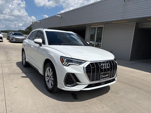 2025 Audi Q3 45 S line Premium