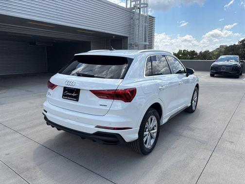 2025 Audi Q3 45 S line Premium