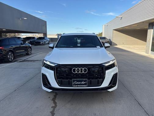 2026 Audi Q7 55 Premium Plus
