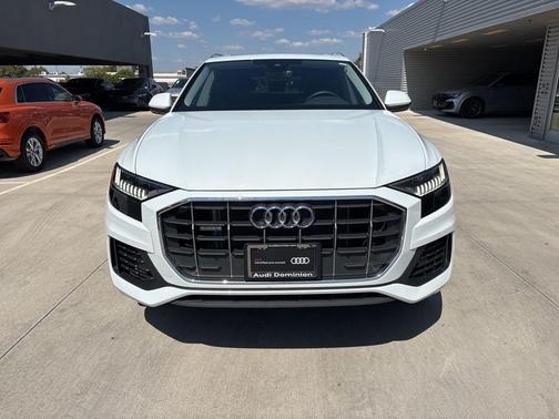 2023 Audi Q8 55 Premium