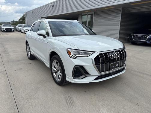 2025 Audi Q3 45 S line Premium