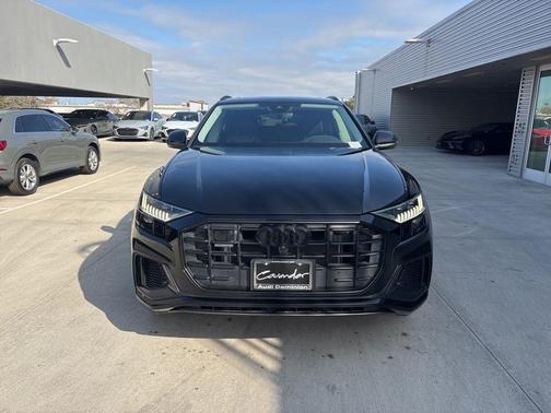 2023 Audi Q8 55 Premium