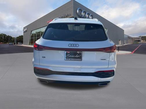 2025 Audi Q5 2.0T quattro Premium