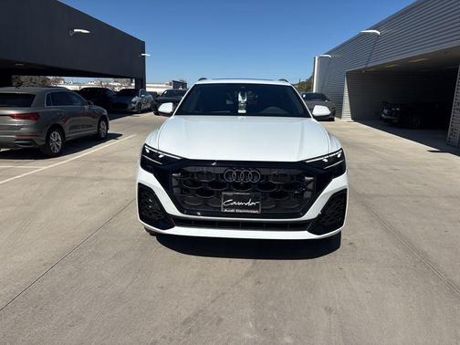 2026 Audi Q8 Premium Plus