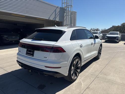 2026 Audi Q8 Premium Plus