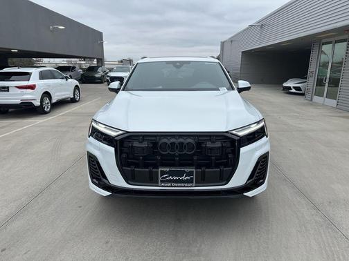 2025 Audi Q7 55 Premium Plus
