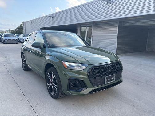 2025 Audi Q5 45 S line quattro Premium