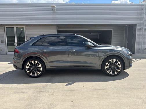 2026 Audi Q8 55