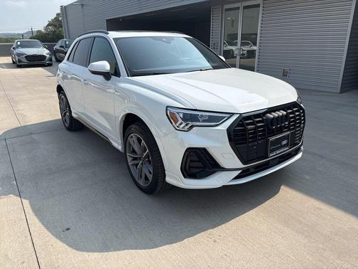 2025 Audi Q3 45 S line Premium