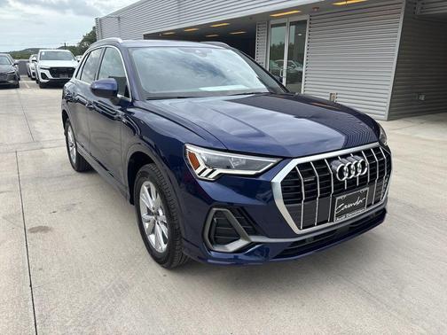 2025 Audi Q3 45 S line Premium