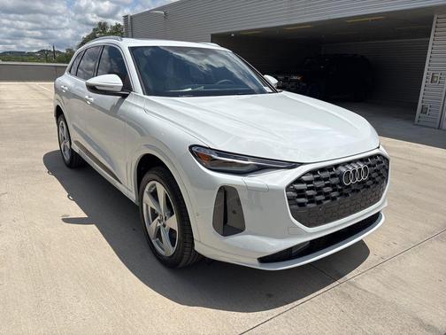 2025 Audi Q5 2.0T quattro Premium