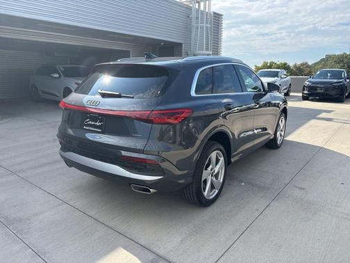 2025 Audi Q5 2.0T quattro Premium