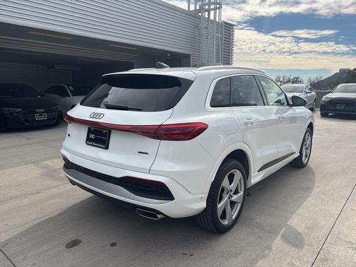 2025 Audi Q5 2.0T quattro Premium