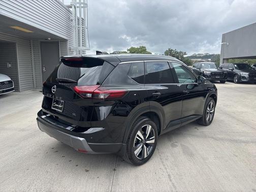 Black 2024 Nissan Rogue SL