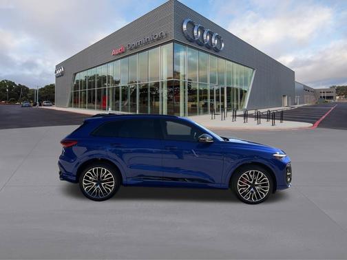 Ultra Blue Metallic 2026 Audi SQ5 3.0T Premium Plus