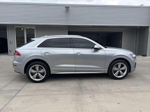 2021 Audi Q8 55 Prestige
