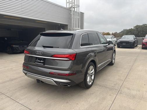 2026 Audi Q7 55 Premium Plus