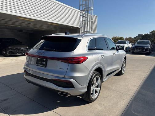 2025 Audi Q5 2.0T quattro Premium
