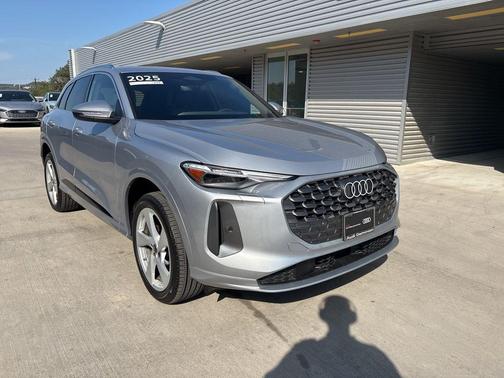2025 Audi Q5 2.0T quattro Premium