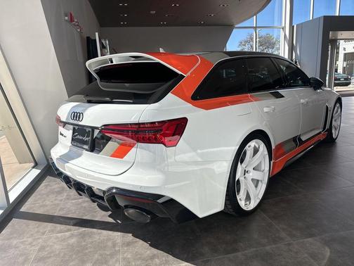 2025 Audi RS 6 Avant 4.0T quattro performance