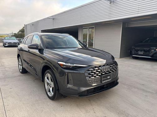 2025 Audi Q5 2.0T quattro Premium