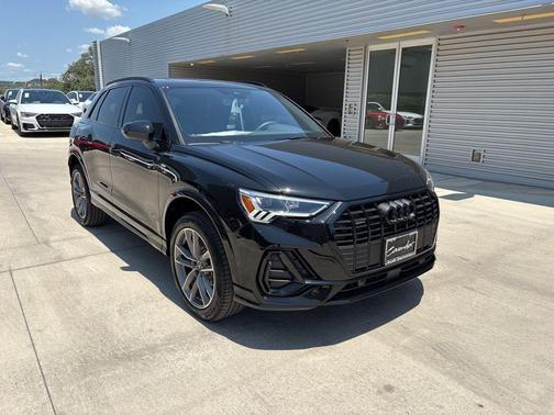 2025 Audi Q3 45 S line Premium