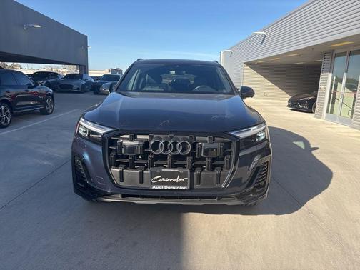 2025 Audi Q7 45 Premium
