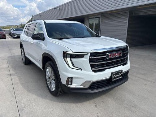2024 GMC Acadia Elevation
