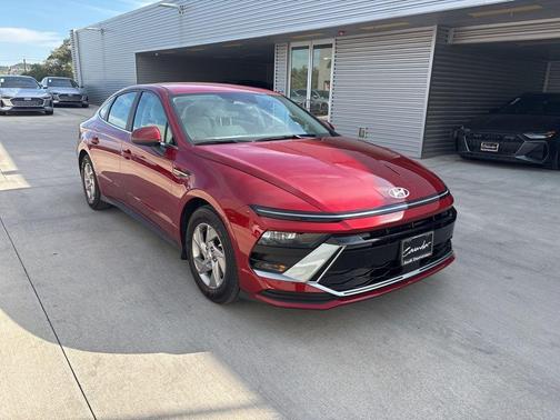 2025 Hyundai SONATA SE